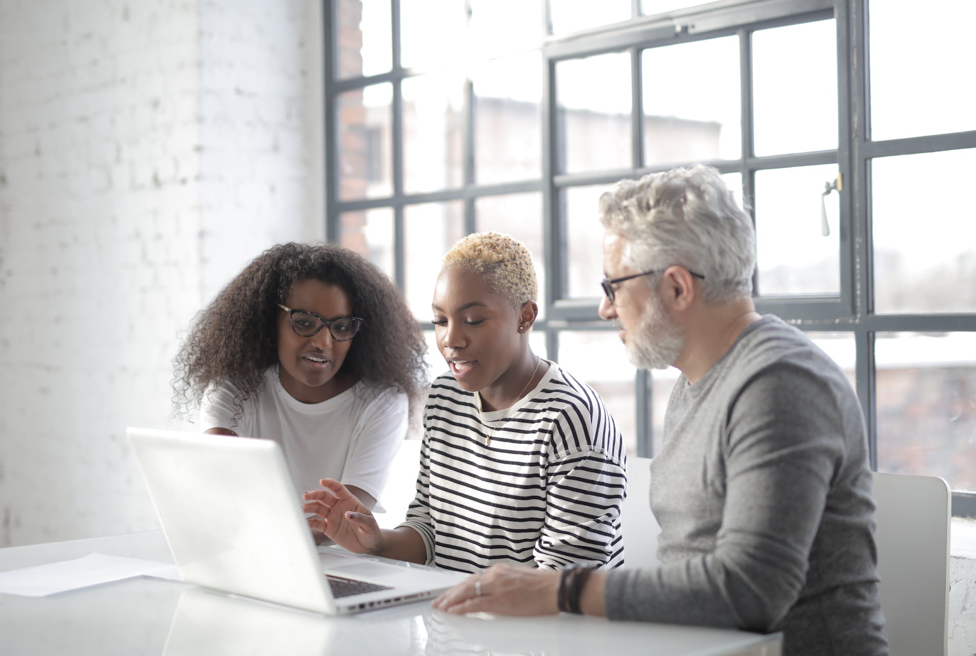 An HR advisory session with company leadership